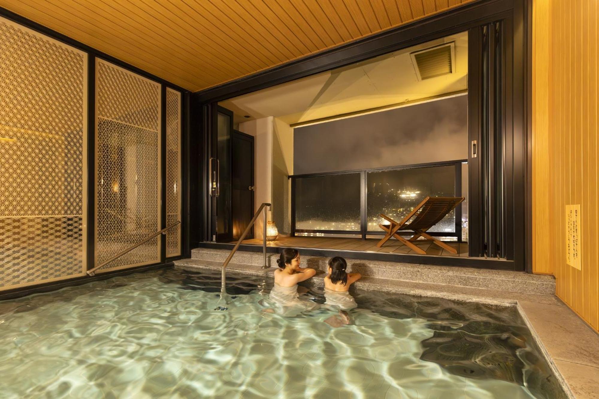 Ooedo Onsen Monogatari Premium Gero Honkan Extérieur photo